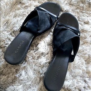 Black George Wedges